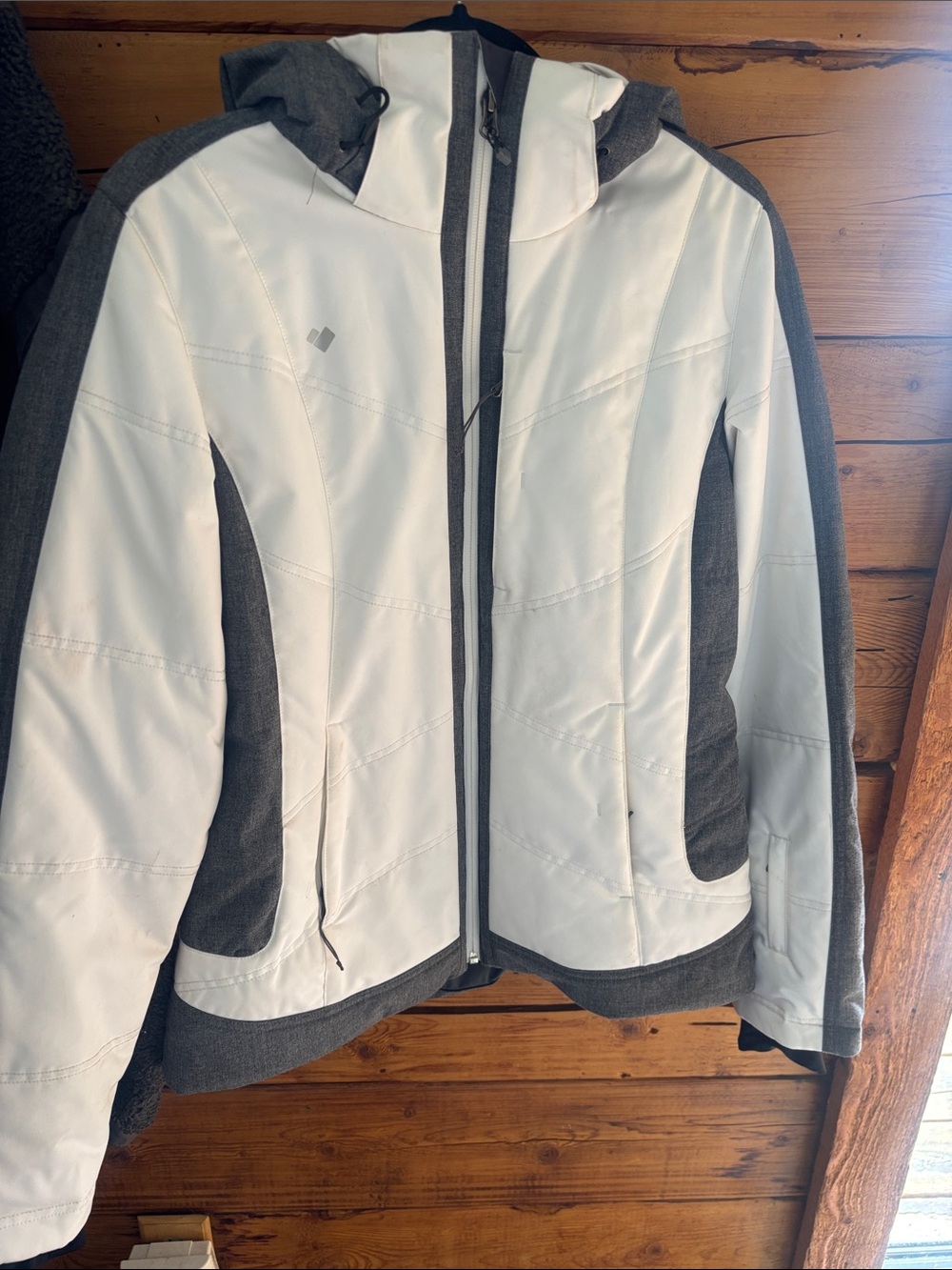 Obermeyer Women's White and Gray Hooded Softshell Ski Jacket
